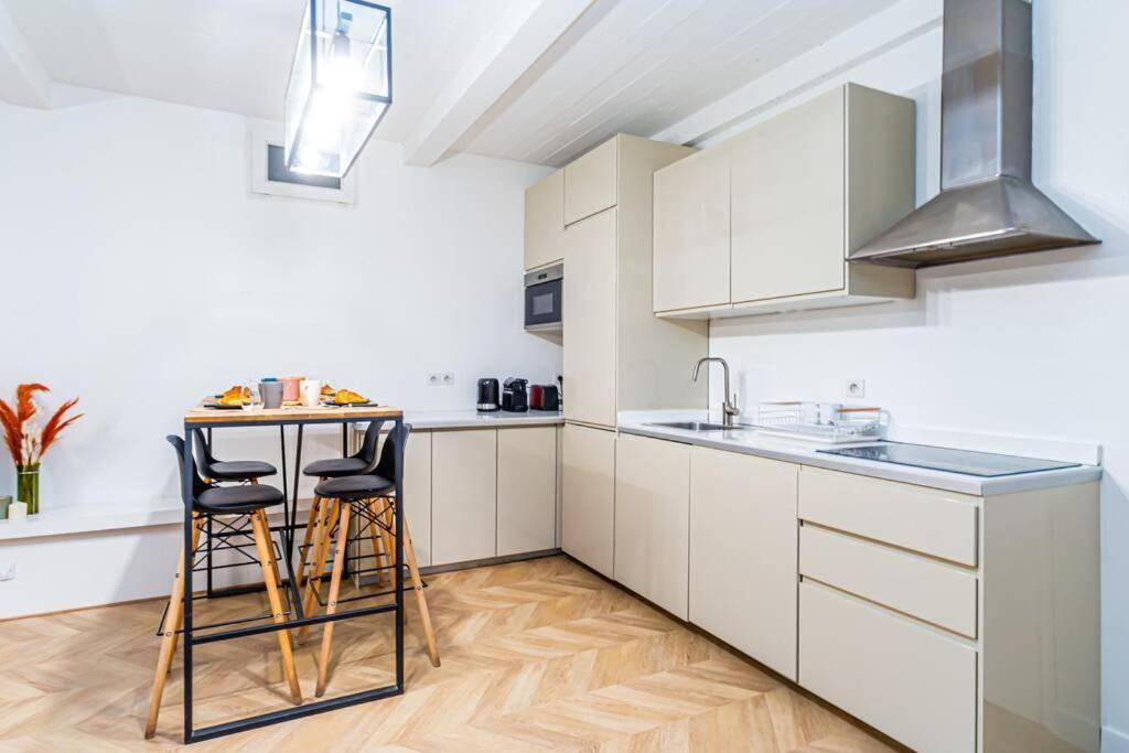 Apartment Moderne Proche Montmartre Paris