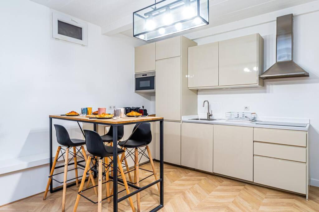 Moderne Proche Montmartre Apartment *